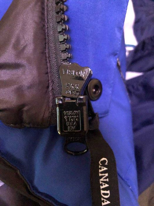 жилет Canada goose