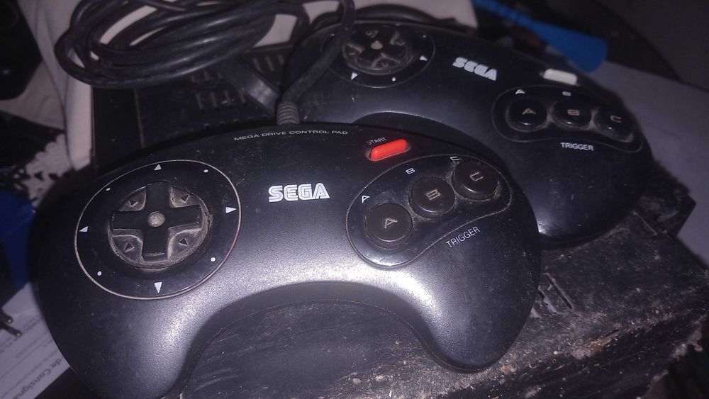 Consola SEGA MEGA DRIVE II 16BIT com 5 Jogos