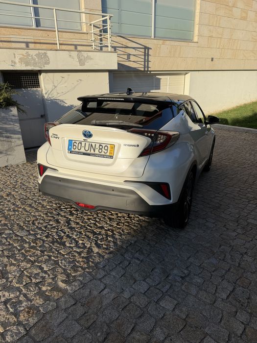 Toyota CHR 1.8 hibrido — photo 2