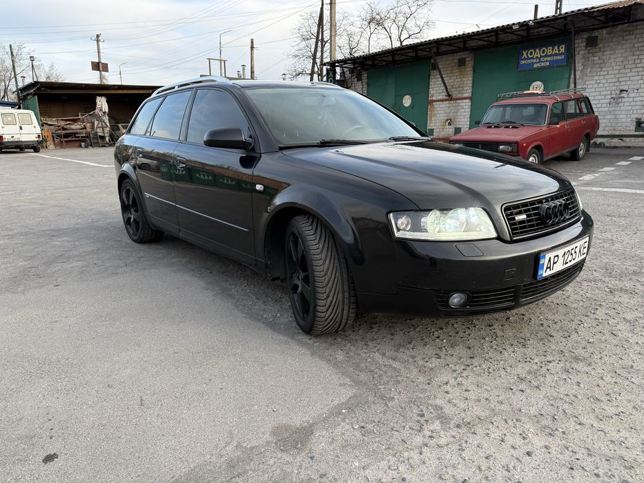 Продам ауди  А4В6 на автомате