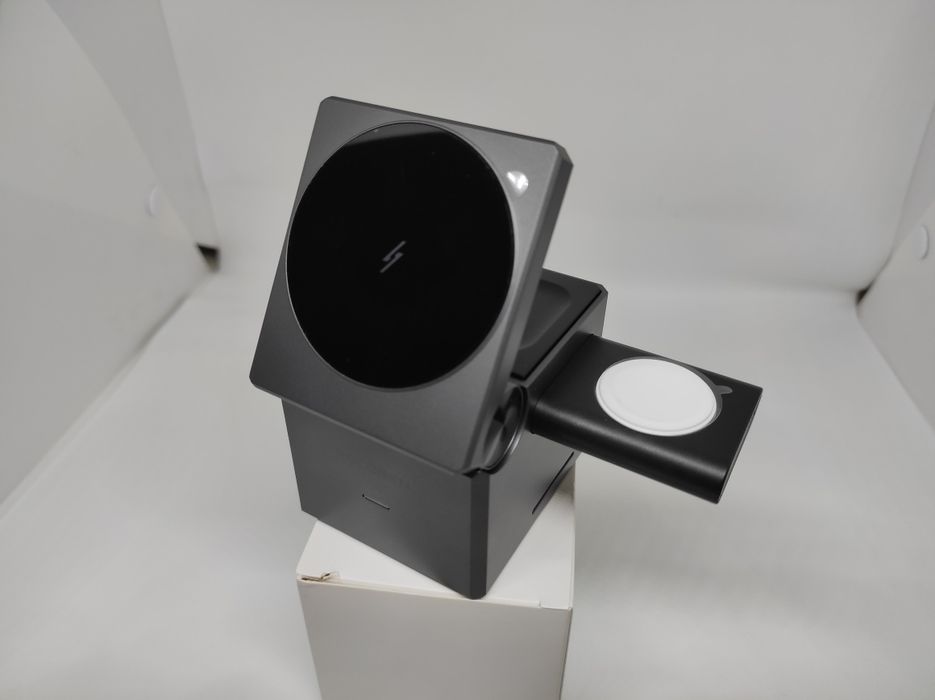 Бездротовий Зарядний пристрій 3 в 1 Rocoren, новий. Станція куб магніт