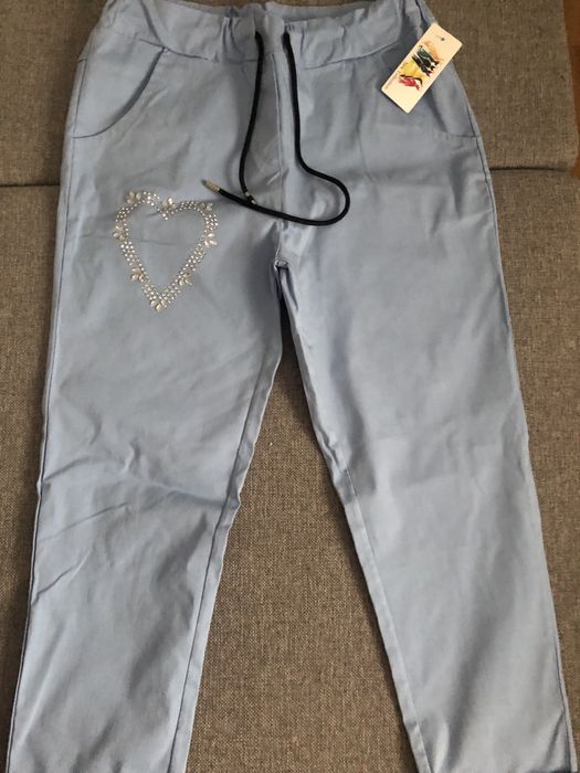 Spodnie błękitne z serduszkiem