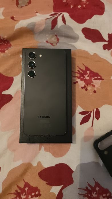 Samsung s23 128GB + Samsung smartwatch 4