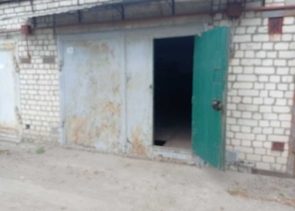 Цегляний гараж з підвалом в ГК Ветеран вул. Сиваська, 1А