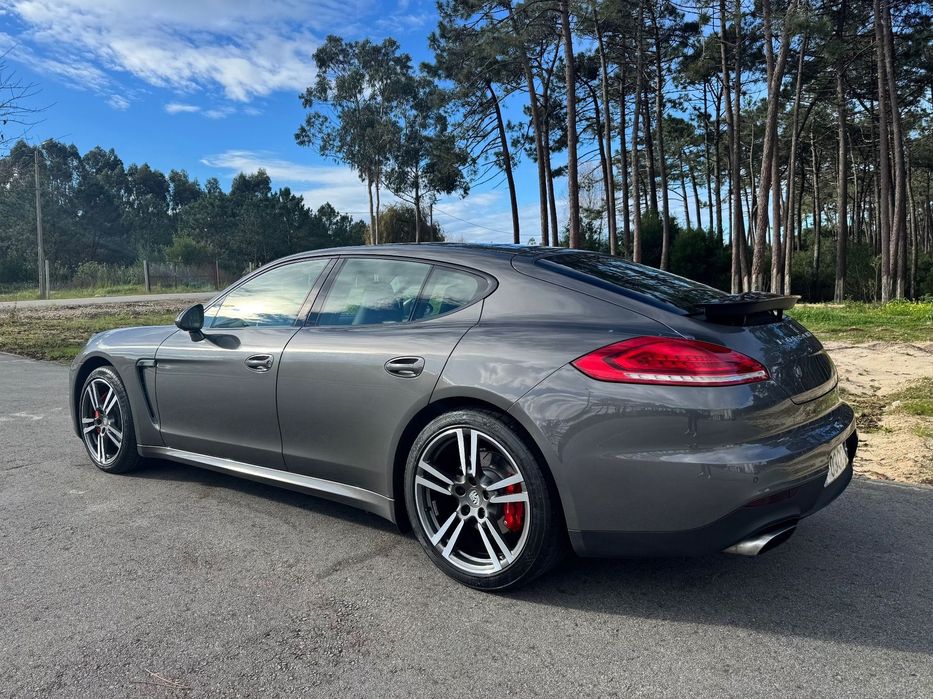 Porsche Panamera Platinum Edition