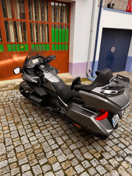 Honda goldwing 1800 tour