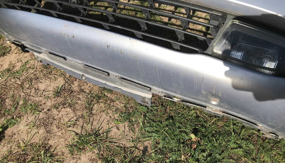 Zderzak przedni przód Opel Zafira A Z151