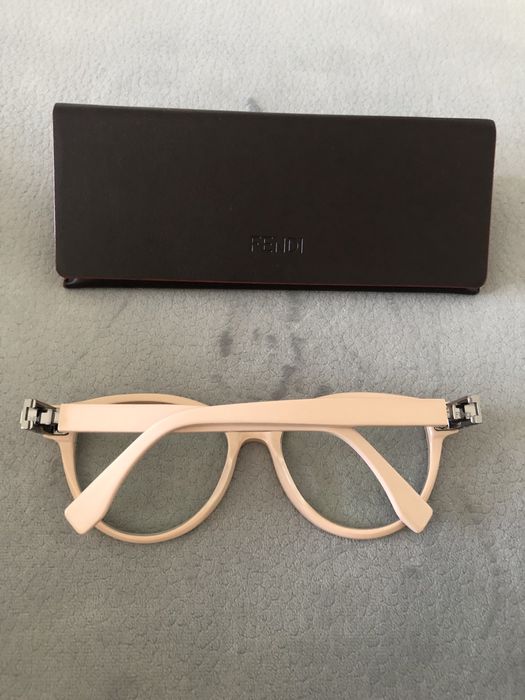 Armacões Fendi novas