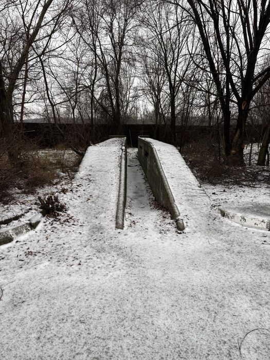 Здам 2 бокси по 100 м² | закрита територія | є світло | Річний порт