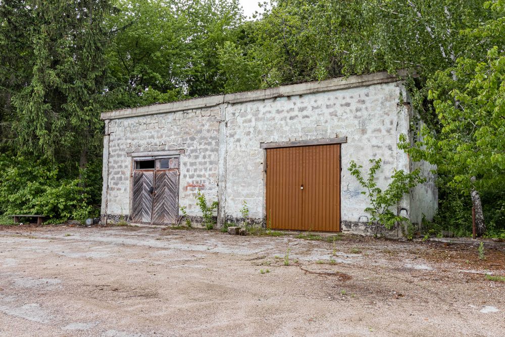 Виробничо-складський комплекс 4965 м² | 1,2 га | Власна залізнична колія