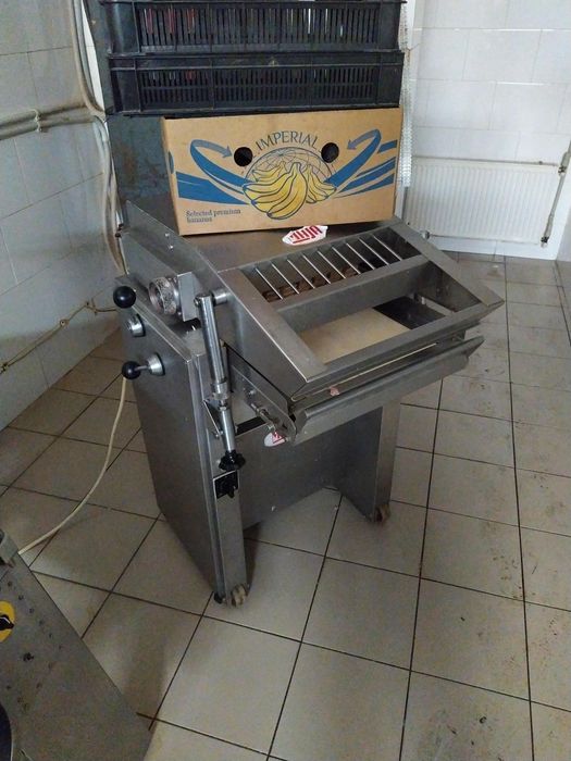 Шкіроз'ємна машина