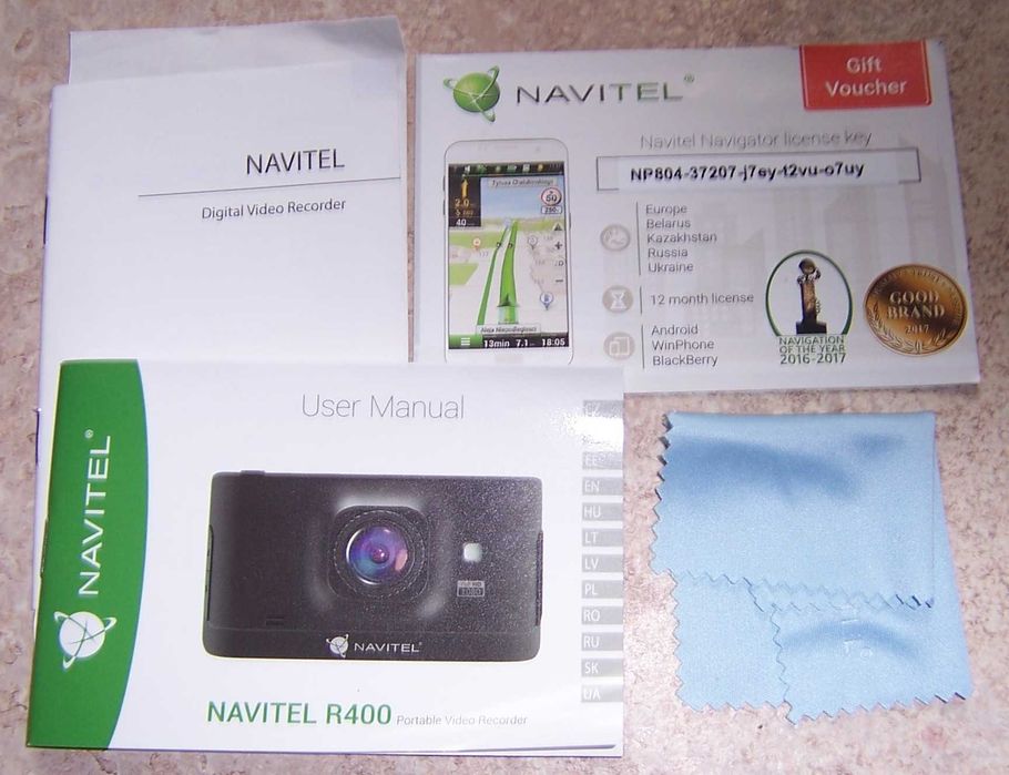 Wideorejestrator samochodowy NAVITEL R400