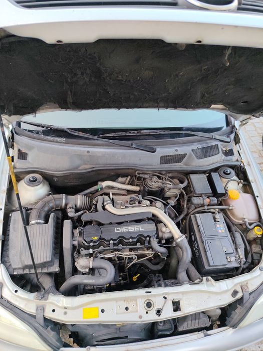 Opel astra 1.7 td — photo 2