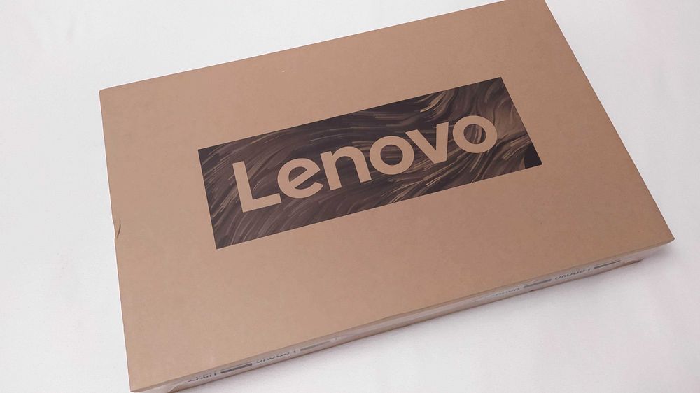 Laptop LENOVO IdeaPad 3 AMD/8GB/512GB/Win11 + Norton + mysz