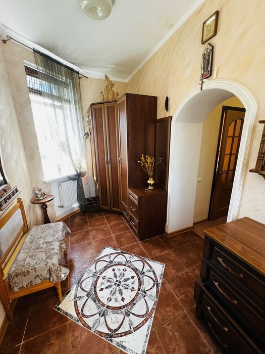 Розкішний будинок р-н Лелеківка