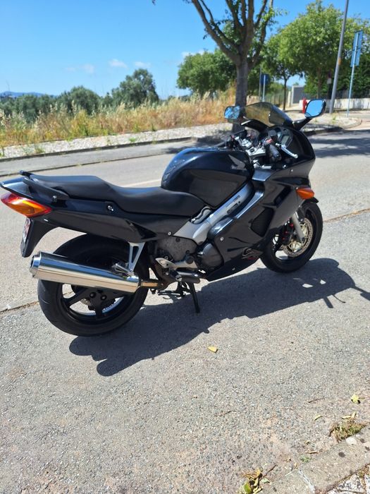 Honda VFR 800 fi  (RC46) Mota Garagem - Muito Estimada