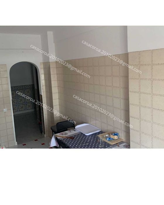 Quarto irá estar disponível no final de outubro ou no início de novembro, para estudante/professor