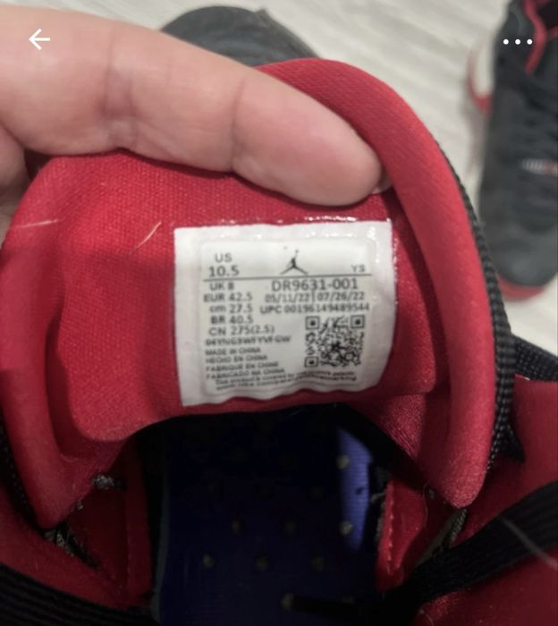 Tenis Jordan 42,5