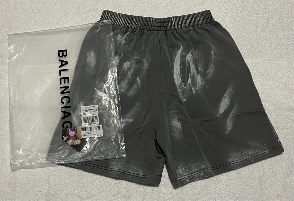 BALENCIAGA shorts,шорти (весна,шорти,шорты)