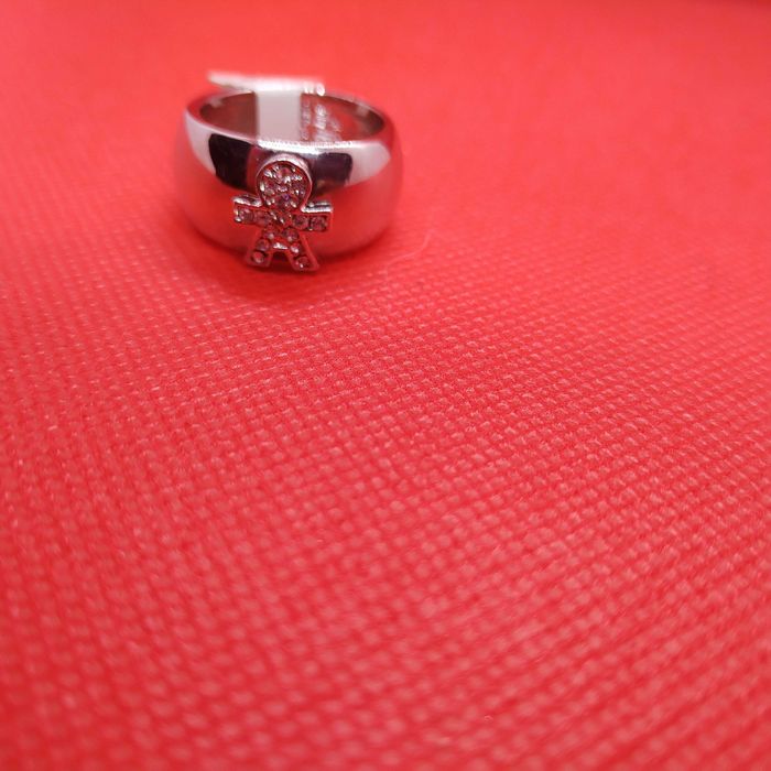 ANEIS (8) 1 unid- 3€; 2 unid- 4€; 3unid- 5€