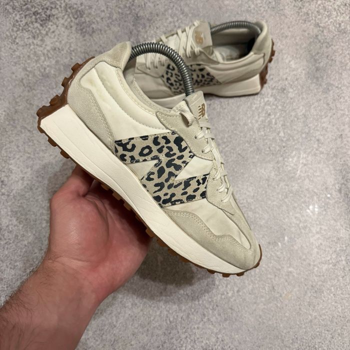 New Balance 327 оригінальні жіночі стильні кросівки нью беланс 237