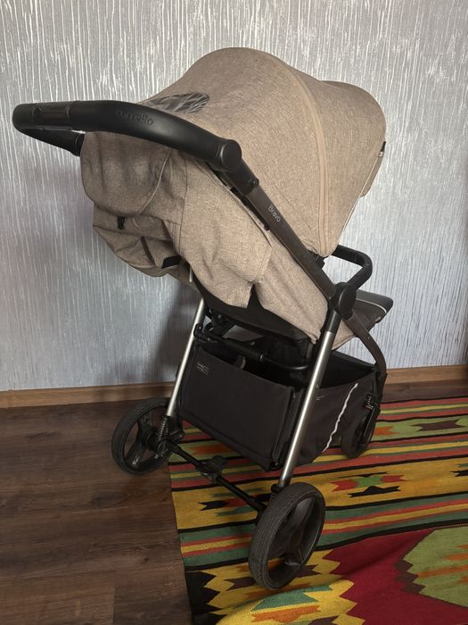 Прогулянкова коляска Carrello Bravo