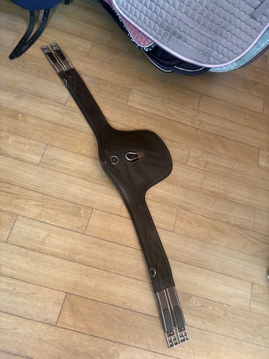 Popręg z fartuchem start 135 cm