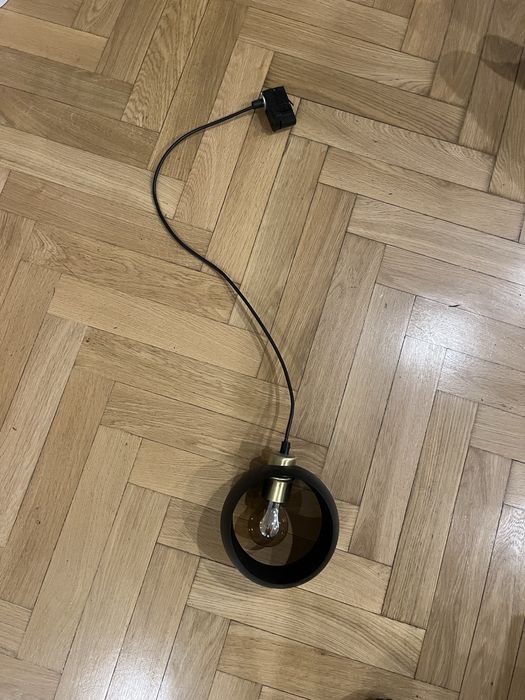 Lampa na szynę czarna ze zlotym środkiem