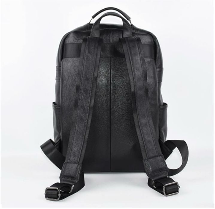 Чоловічий шкіряний рюкзак