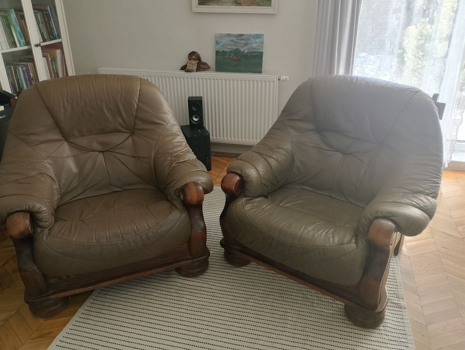 Fotele drewniane skóra