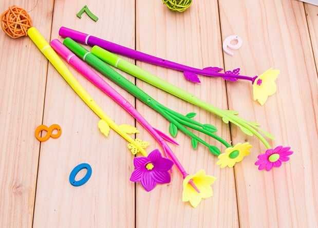 Długopis żelowy czarny wkład KWIATEK MIX 1 szt cienkopis kwiatuszek