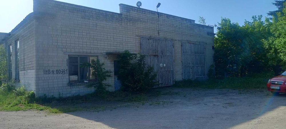 Виробничо-складський комплекс біля залізничної станції «Жидачів» та траси М-30