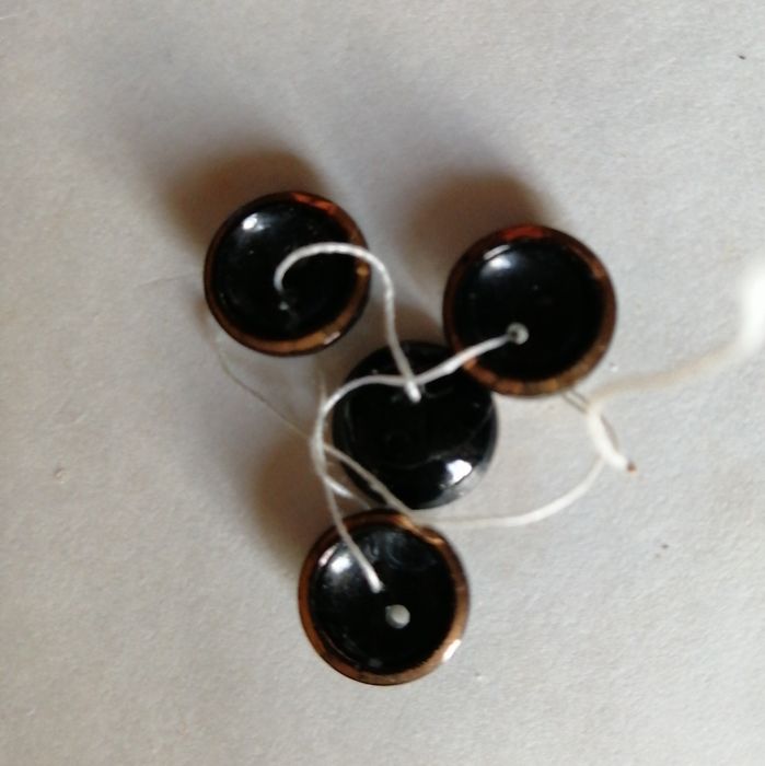 Botões muito antigos