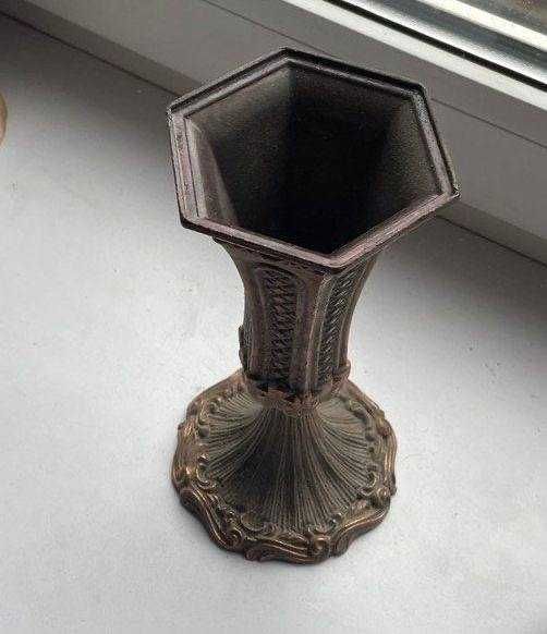 Ваза декоративна металева