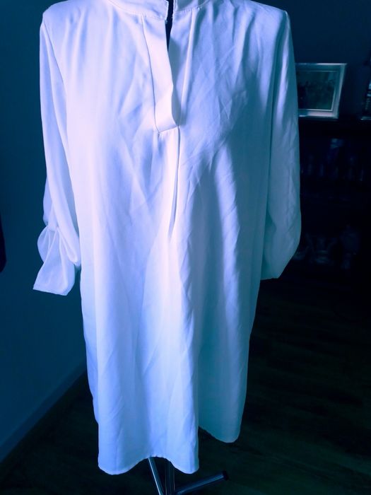 Sukienka biala z metka luzna L new colection