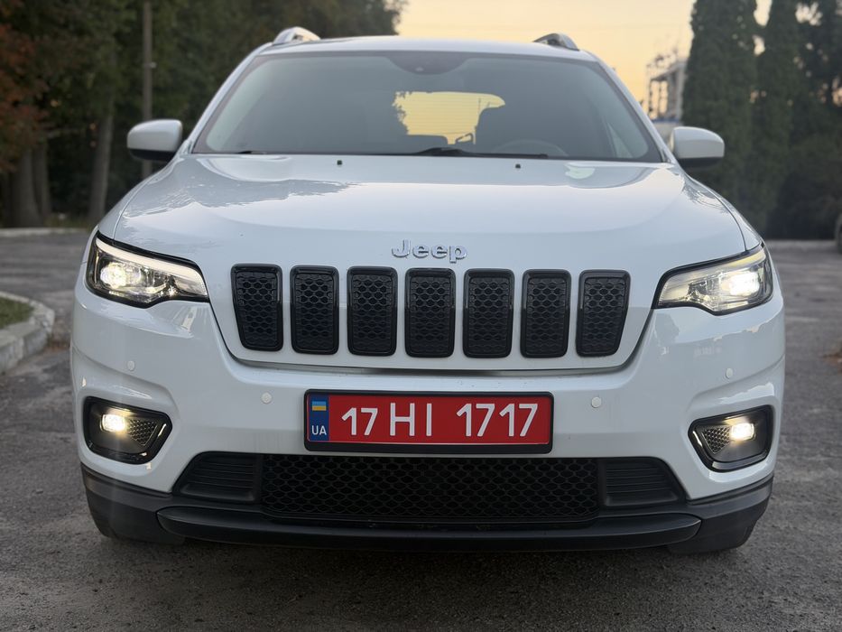 Продам Jeep Cherokee