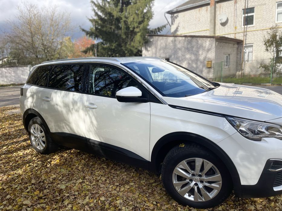 Peugeot 5008 (2020)