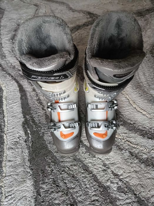 Buty narciarskie 36,5, narty 115cm, kijki 90cm, kask, Łódź.