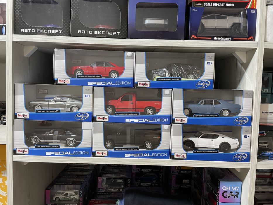 Нова металева модель авто 1:24 Maisto іграшка машинка еолекційна