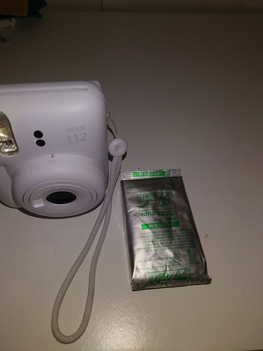 Instax mini 12 + 2 packs de film