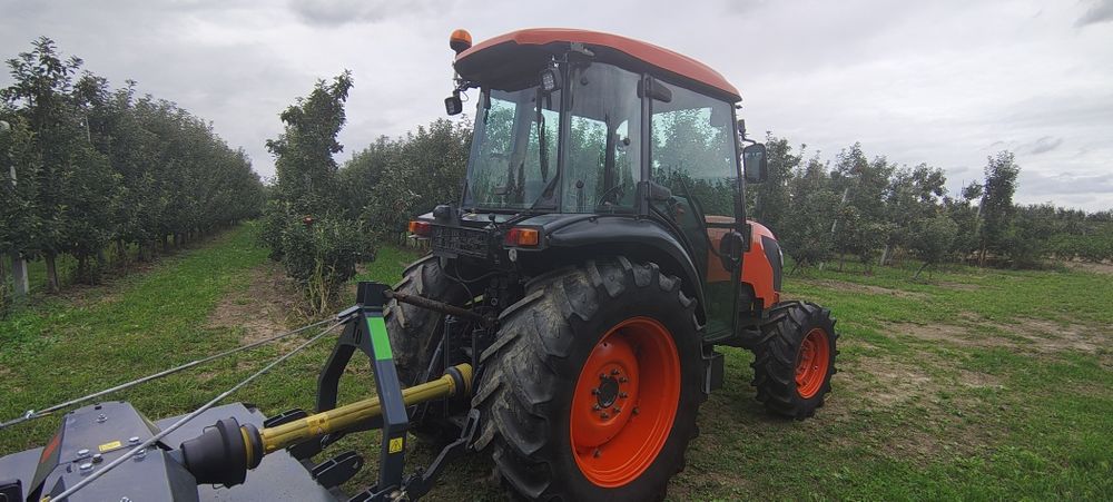 Ciągnik sadowniczy Kubota M8540 Narrow
