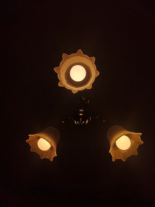 Żyrandol lampa wisząca trzy klosze