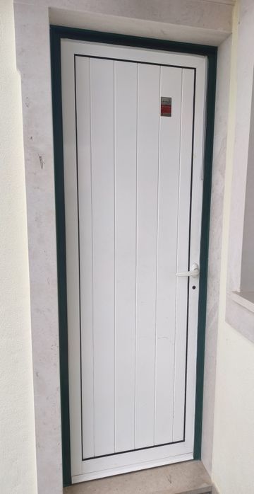Porta Alumínio com Fechadura