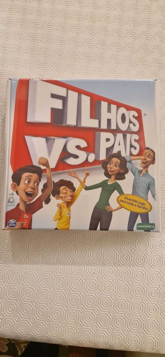 Jogo de tabuleiro Filhos vs Pais