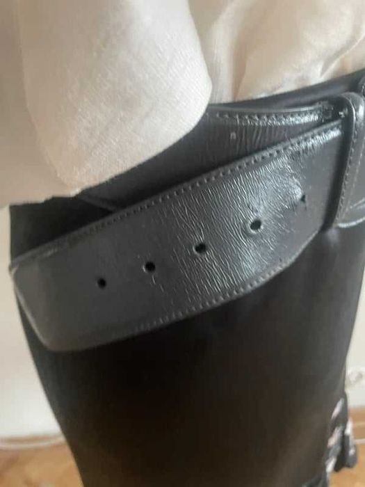 Szeroki pasek z lakierowanej skóry Mexx