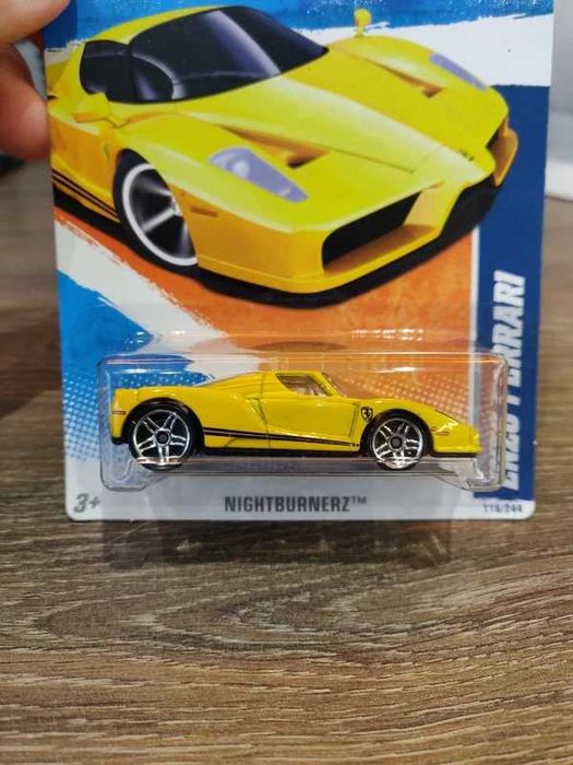 Ferrari Enzo - hot wheels