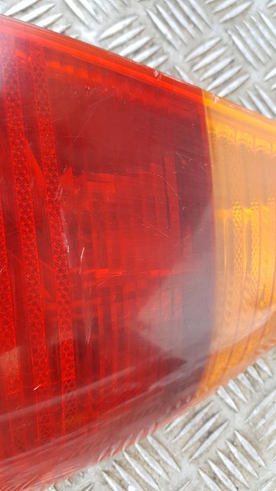 Bmw E46 Kombi Lampa Prawa Tył Tylna Komplet