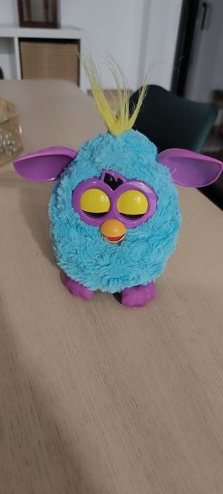 Furby 2012 como novo