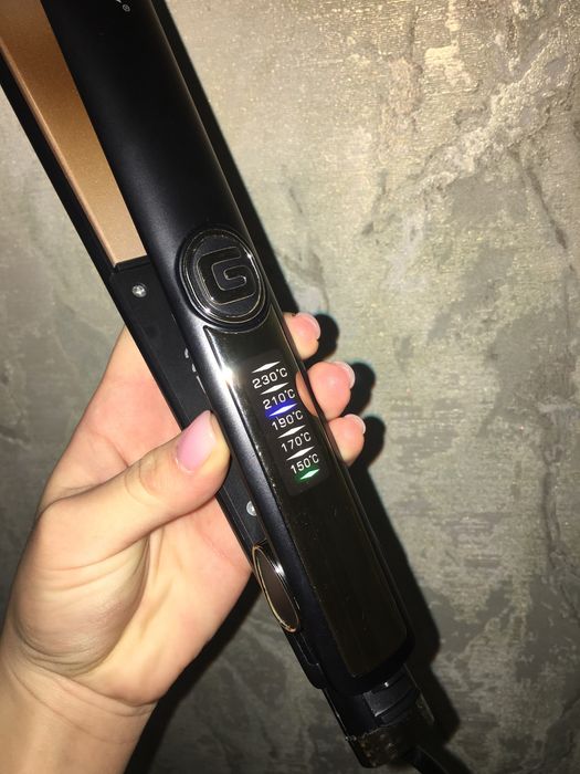 Плойка-выпрямитель для волос Geemy