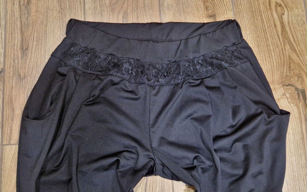 ELeganckie czarne spodnie Haremki z koronka xl